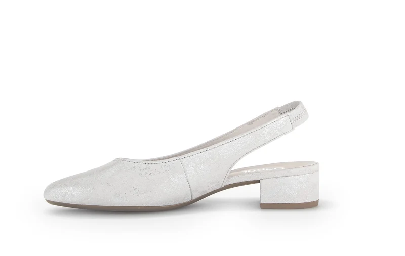 Escarpins à bride arrière argentée en cuir métallisé