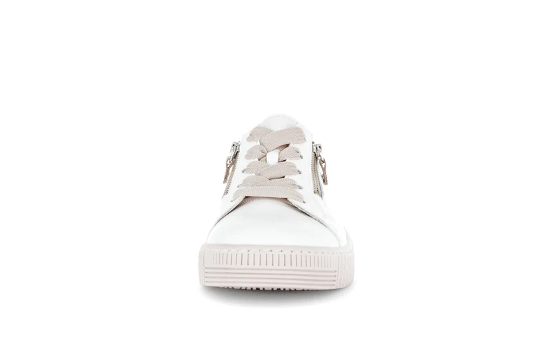 Baskets blanches en cuir lisse