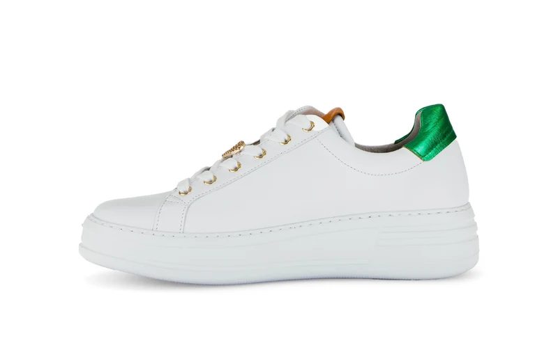 Baskets blanches en cuir lisse