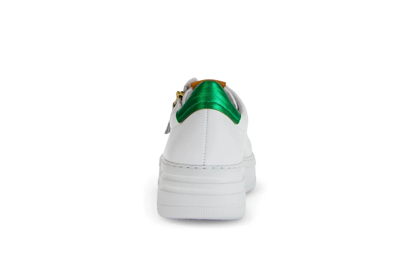 Baskets blanches en cuir lisse