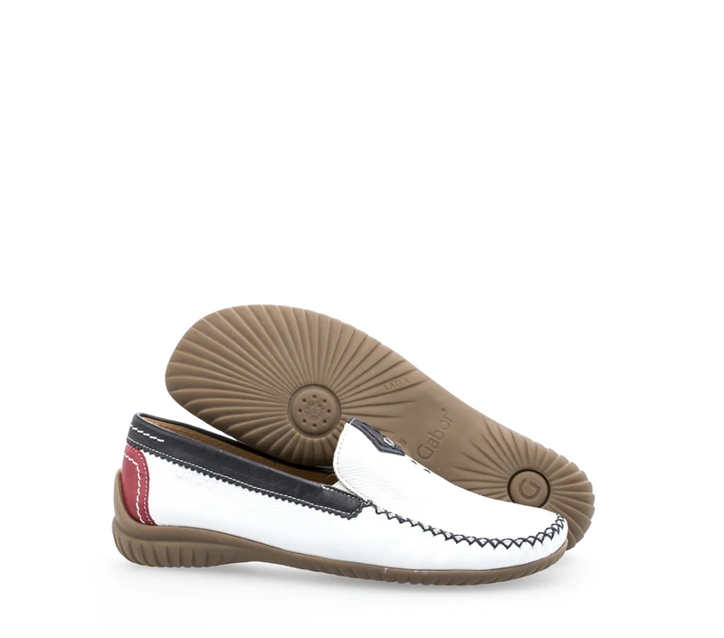 Mocassins blancs en cuir lisse
