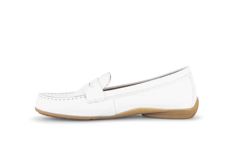 Mocassins blancs en cuir lisse