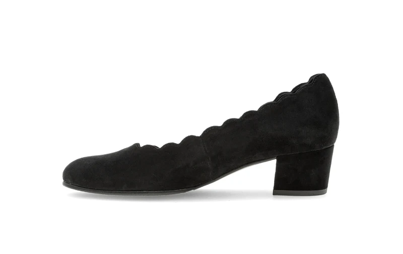 Escarpins noirs en cuir velours