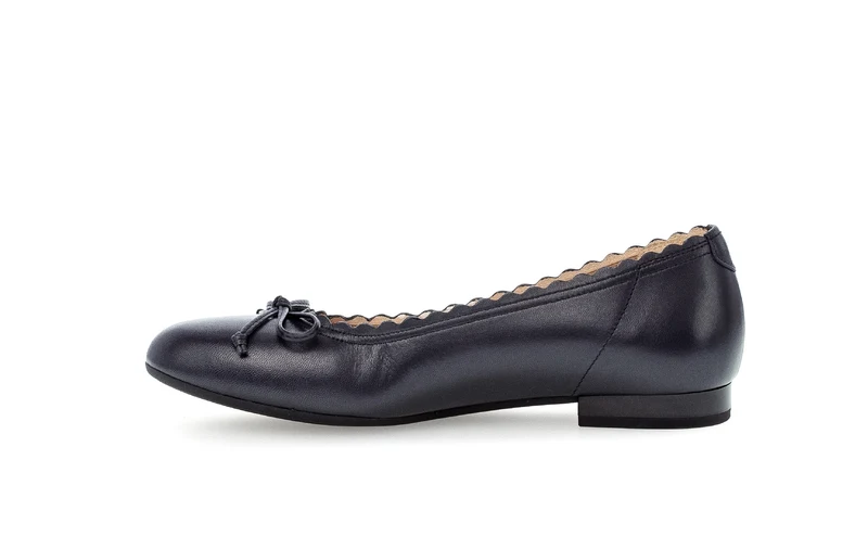 Ballerines bleues en cuir lisse