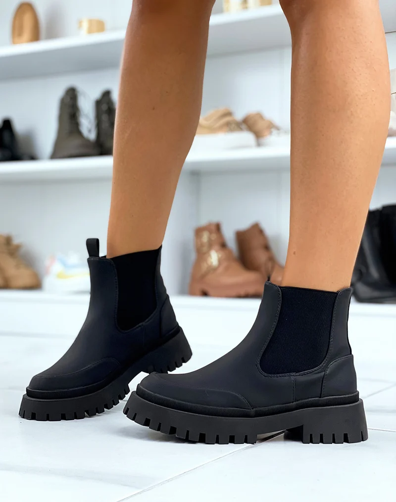Chelsea noires effet imperméable et semelle talonnée