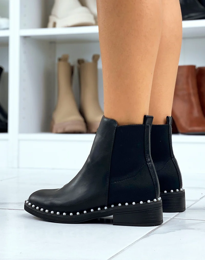 Bottines noires à perles
