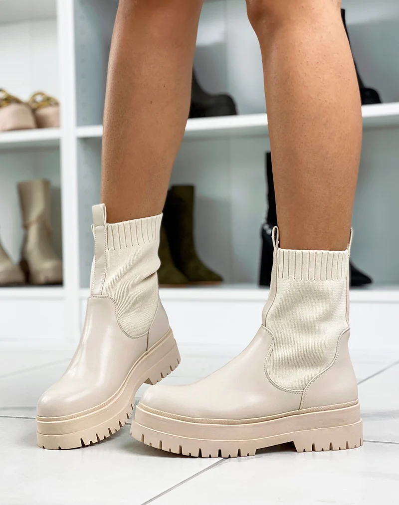 Bottines chaussette beiges montantes