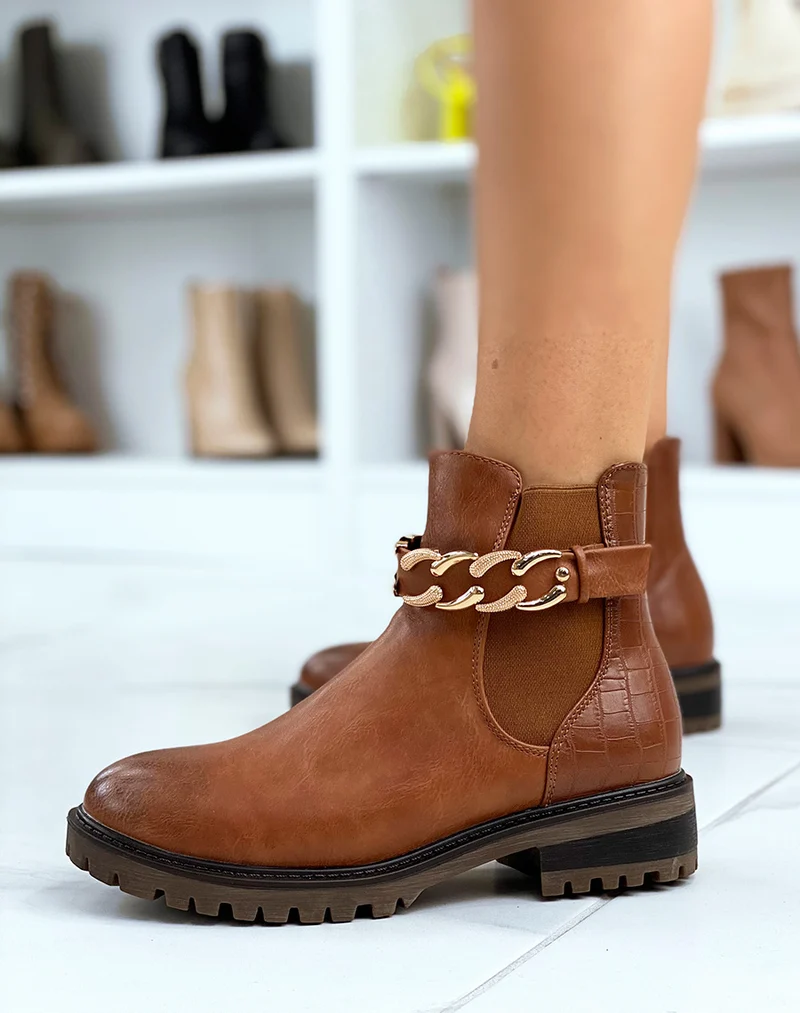 Bottines basses camel à détail doré et effet croco