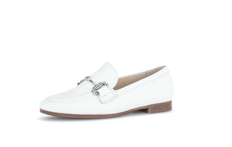 Mocassins blancs en cuir grainé