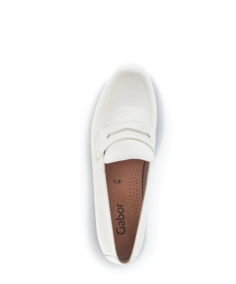 Mocassins ecrus en cuir