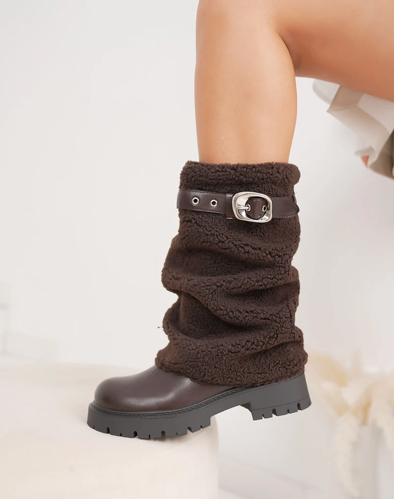 Bottines femme marron élégantes à semelle crantée avec revers moumoute amovible