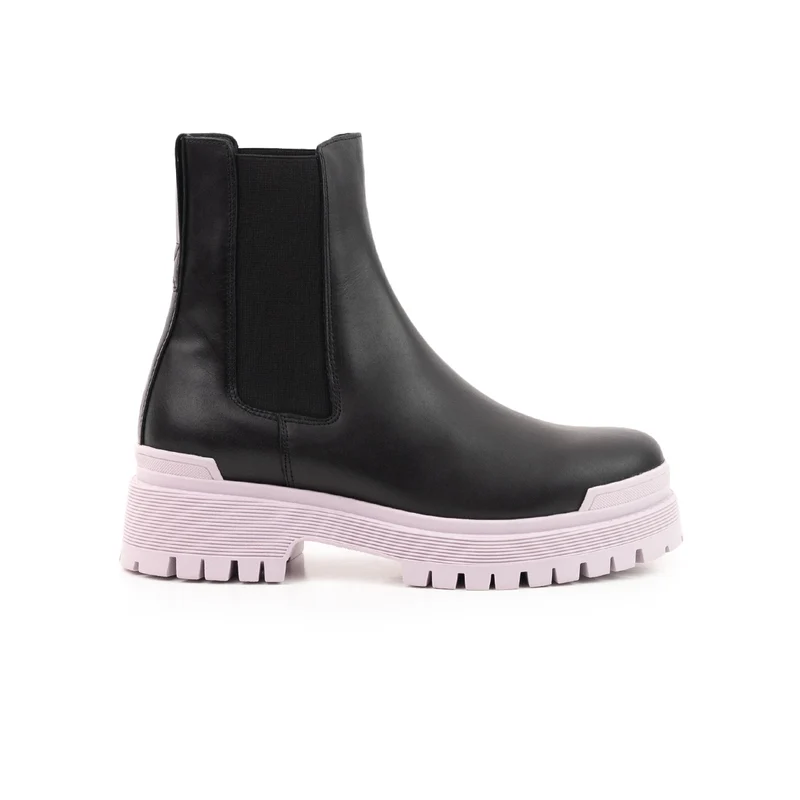 Kirby Black Leather/Lilac Sole