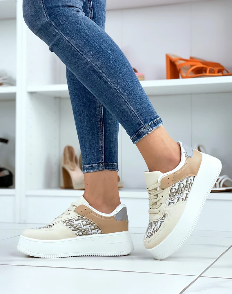 Baskets beiges à plateforme et empiècements en tissu