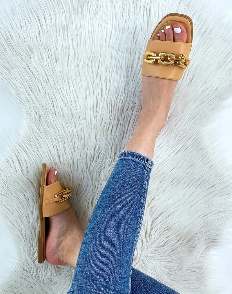 Mules camel à chaîne dorée