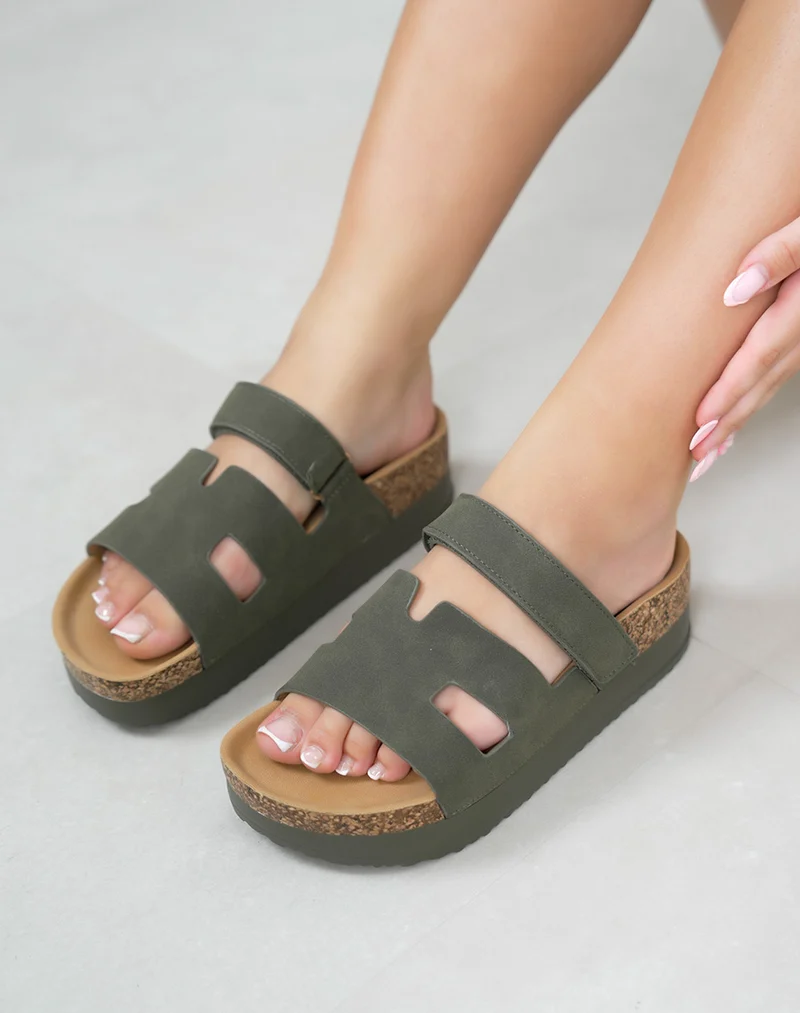 Mules femme kaki en suédine à bride H et semelle plateforme confortable