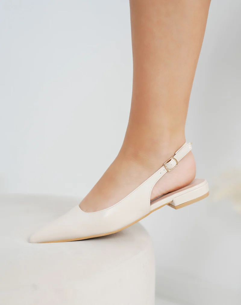 Escarpins femme beige mat plats à bout pointu avec lanière ajustable