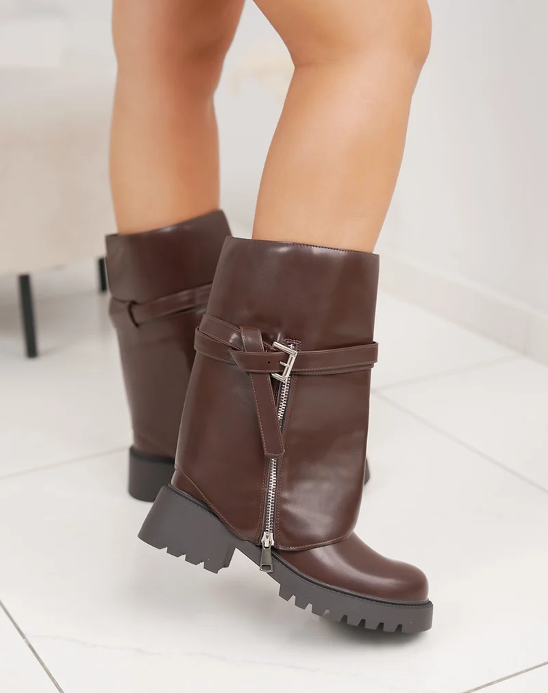 Bottines Chelsea marron fourrées – Tige amovible avec lanières et boucle argentée