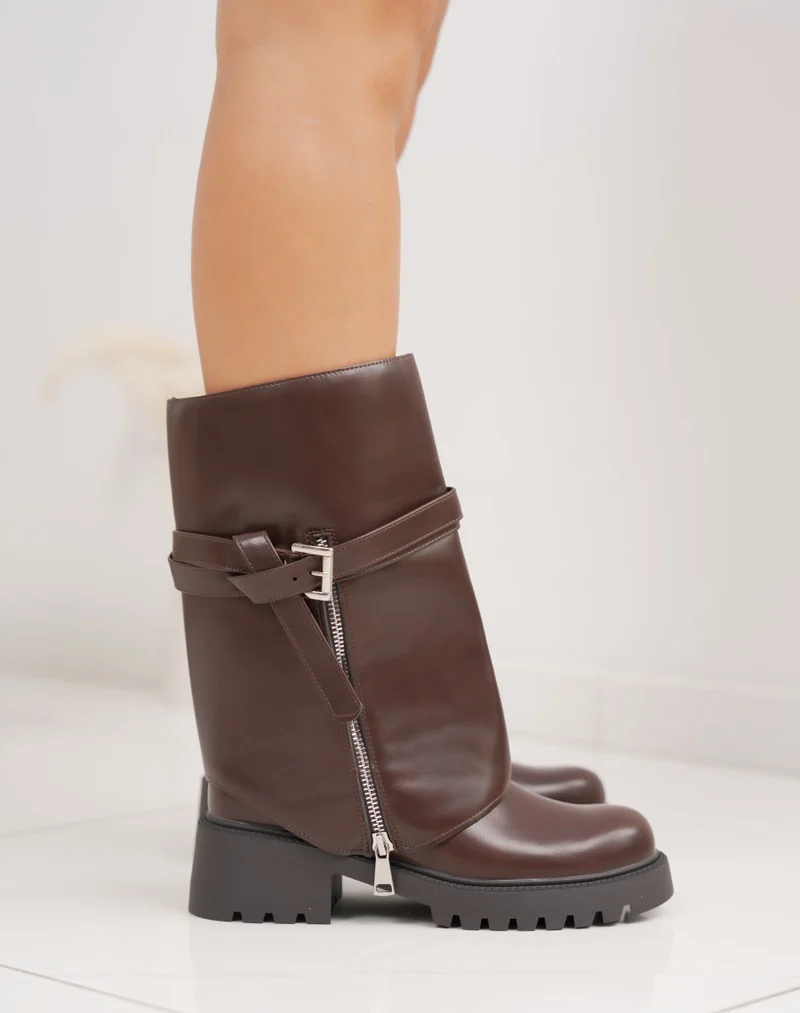 Bottines Chelsea marron fourrées – Tige amovible avec lanières et boucle argentée