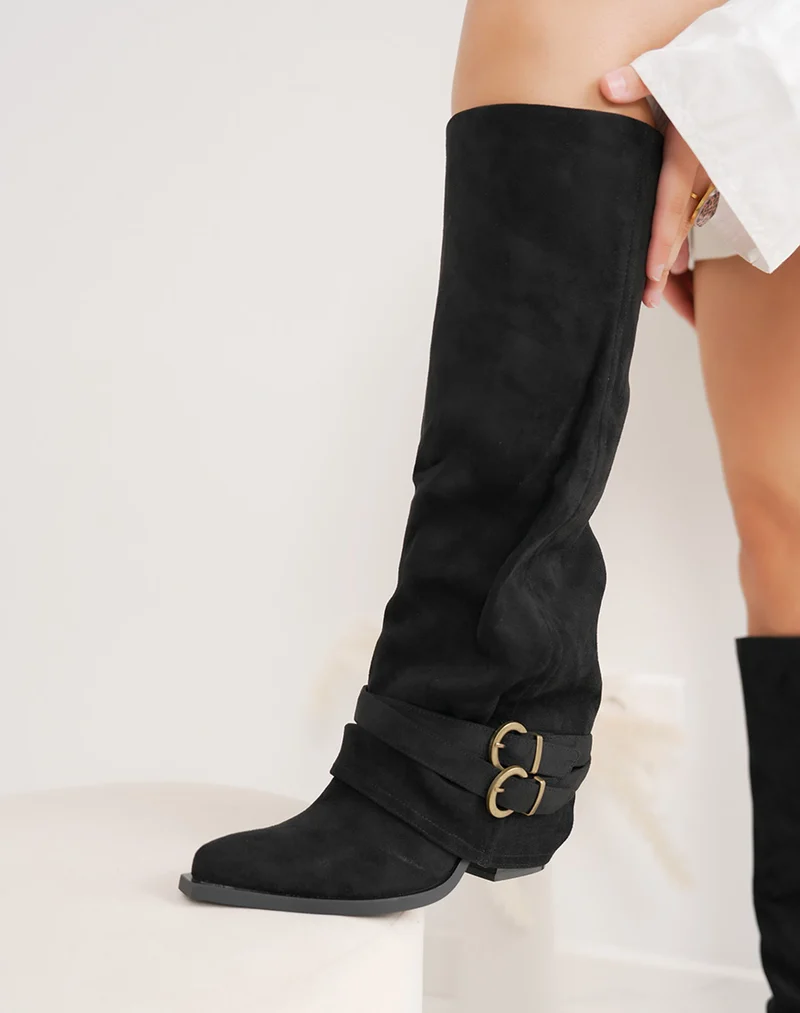 Bottes femme noires en suédine à talon haut avec boucle dorée chic