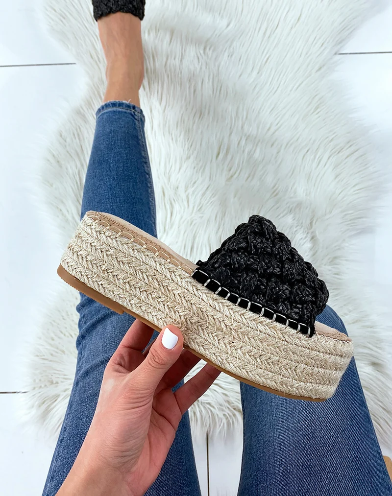 Mules compensées à large bride tressée noire