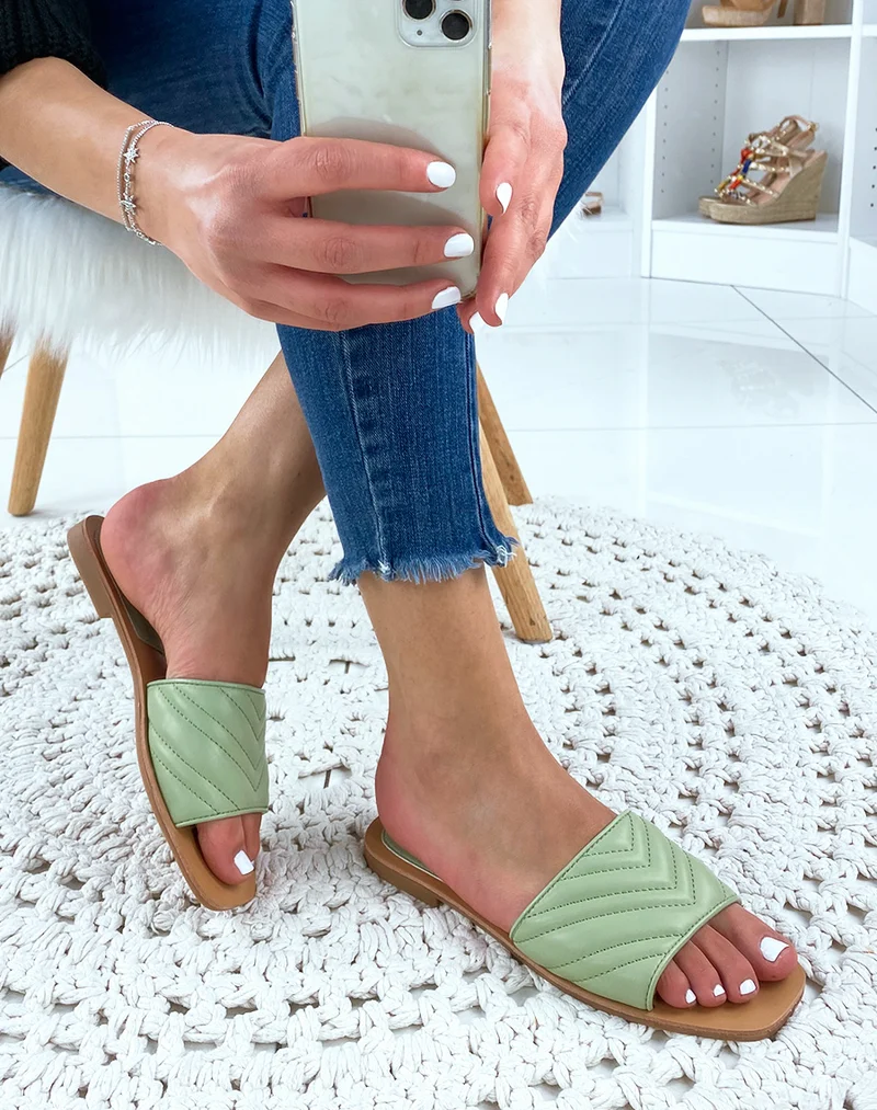 Mule en simili cuir vert