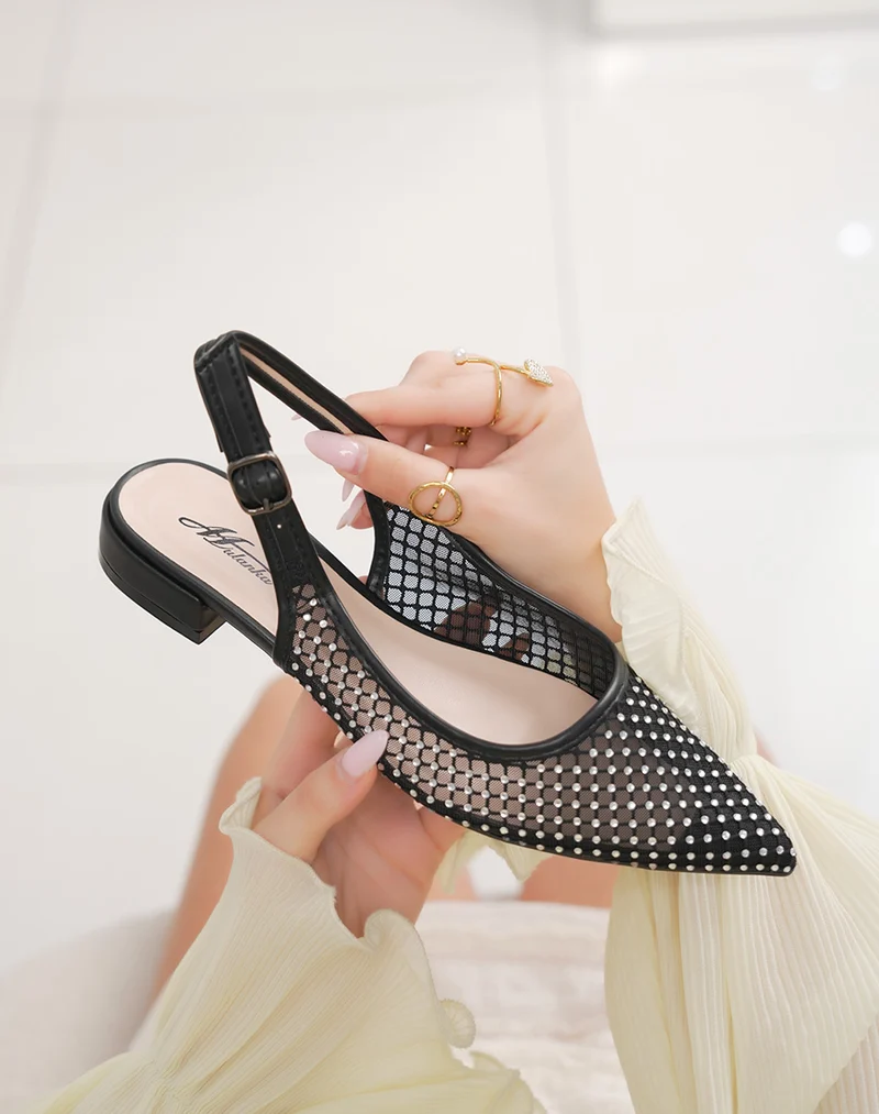 Escarpins femme noirs transparents à strass élégants avec bride ajustable