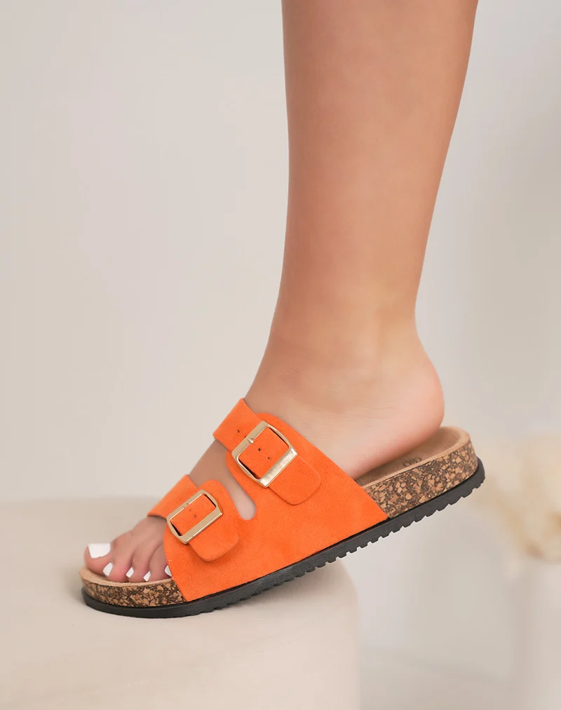 Mules femme orange à double bride épaisse en suédine et boucles dorées