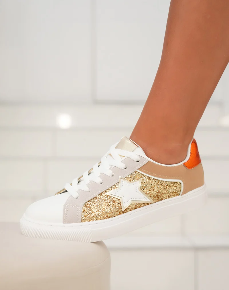Basket femme dorée avec paillettes étoile blanche et empiècement orange