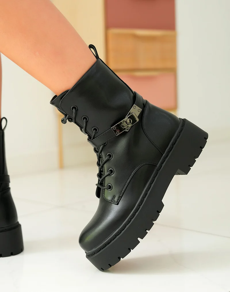 Bottines Rangers Femme Noires à Lacets