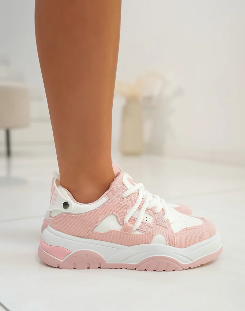 Baskets femme rose et blanche tendance effet déchiré à lacets corde