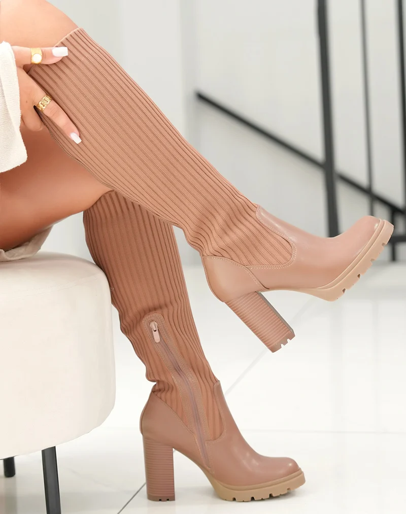 Bottes beige foncée Bi-Matière : La Signature Mode Pour Chaque Femme