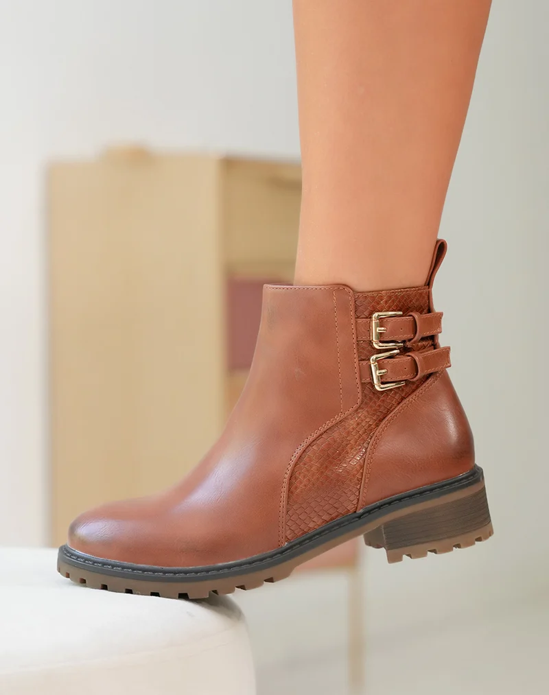 Bottines Camel Bi-Matière : L'Emblème du Charme Sauvage