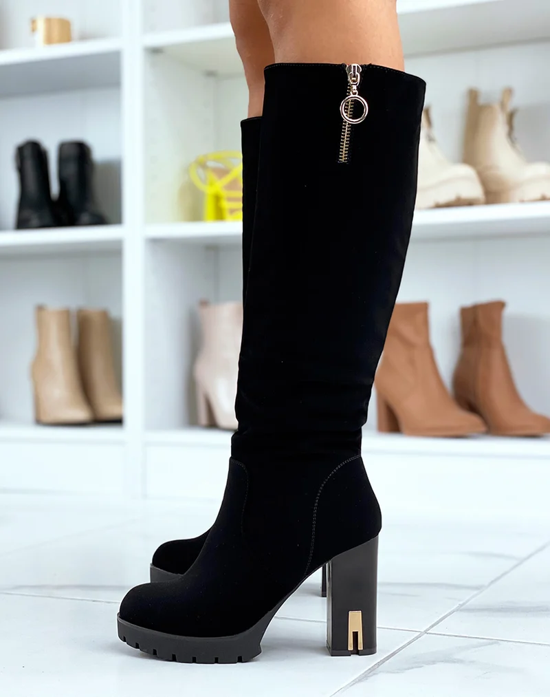 Bottes hautes noires en suédine lisse à détail doré