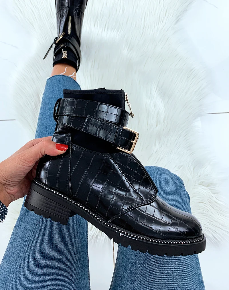Bottines montantes vernis noires avec sangle