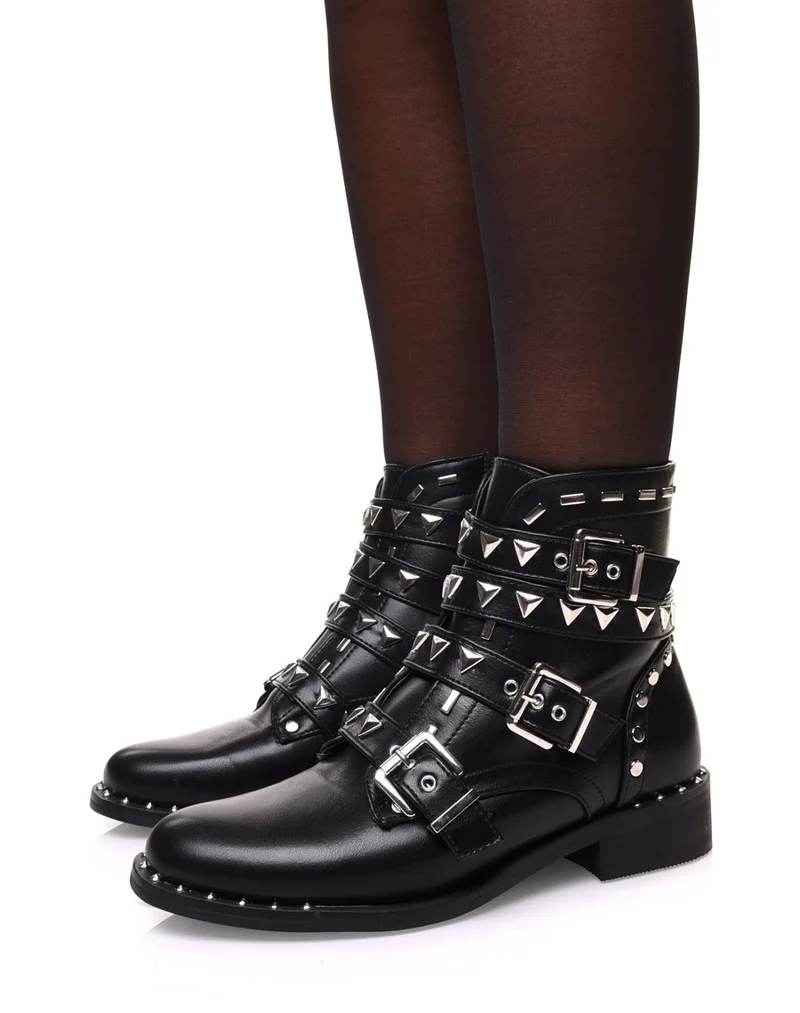 Bottines noires à lanières multiples cloutées