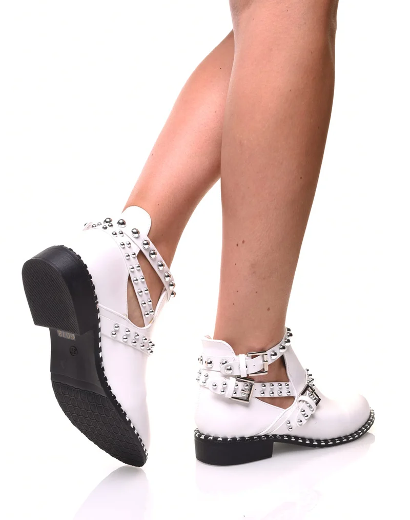 Bottines cloutés blanches