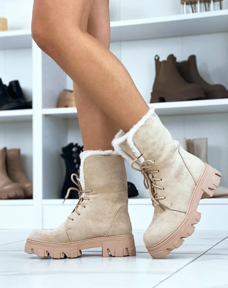 Bottines beiges en suédine à fausse fourrure