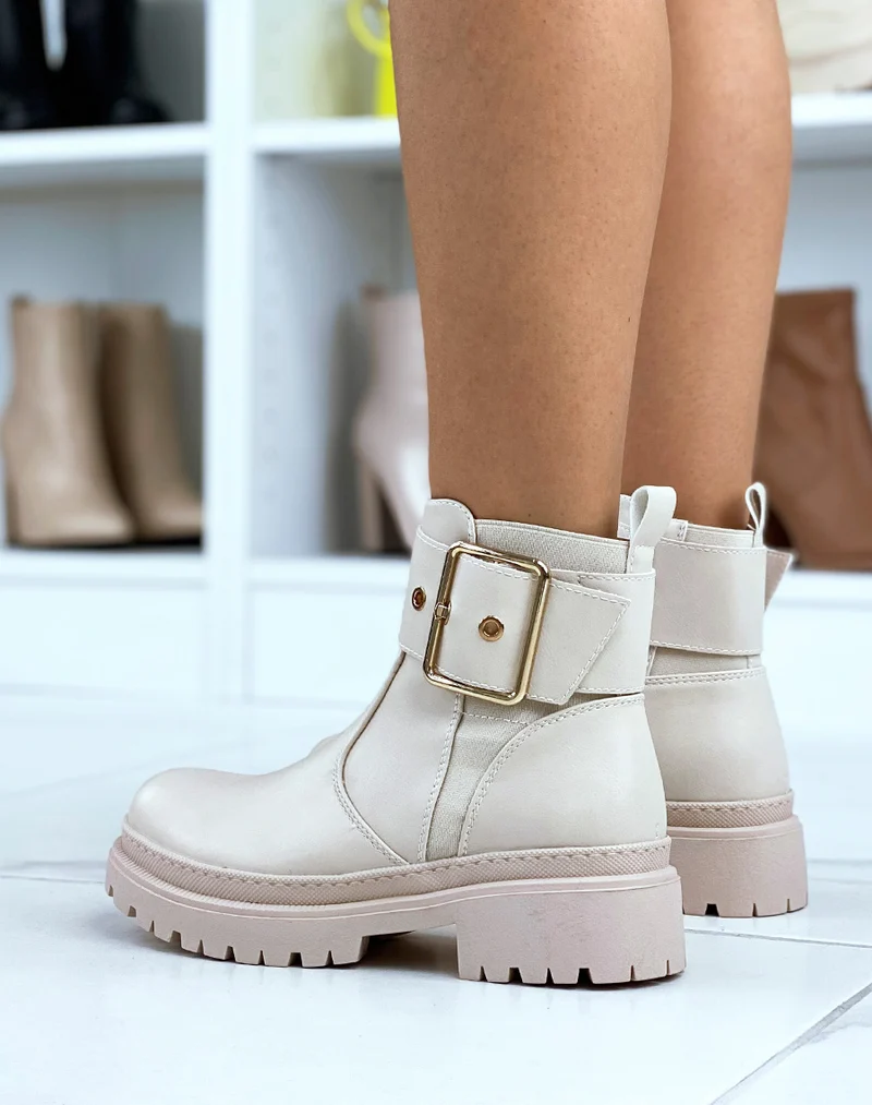 Bottines beiges à lanière épaisse et dorée