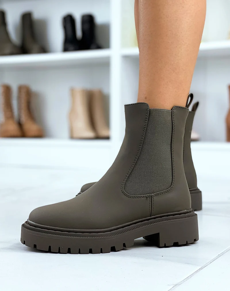 Bottines kakis style chelsea à bout carré