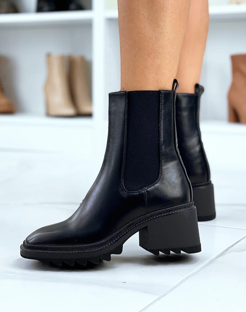 Bottines à talon noires à bout carré