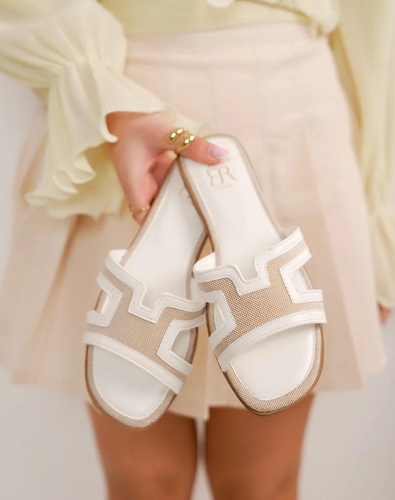 Mules femme blanches bi-matière tendance avec bride en H tissé beige