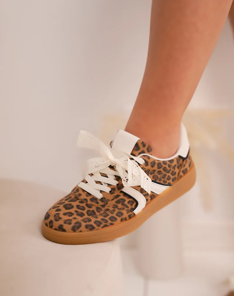 Basket femme léopard avec nœud en dentelle amovible et détails beiges tendance