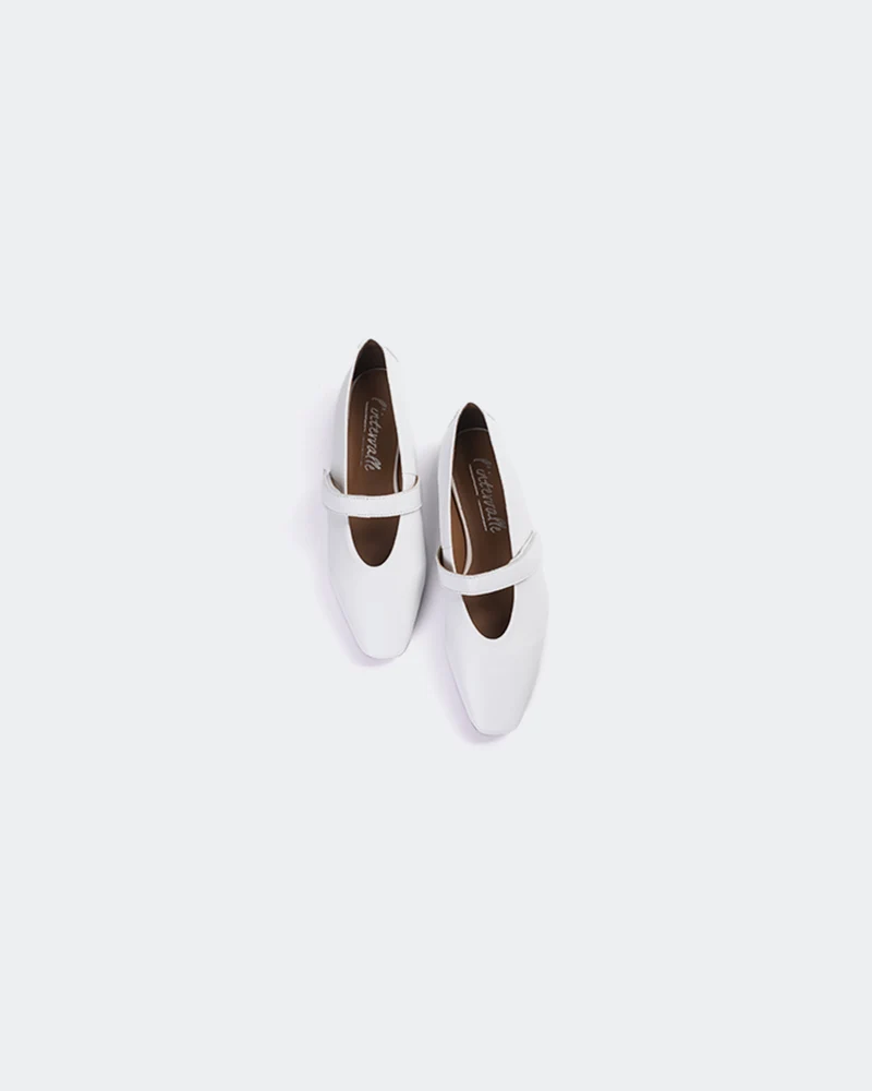 Flordeliz White Leather