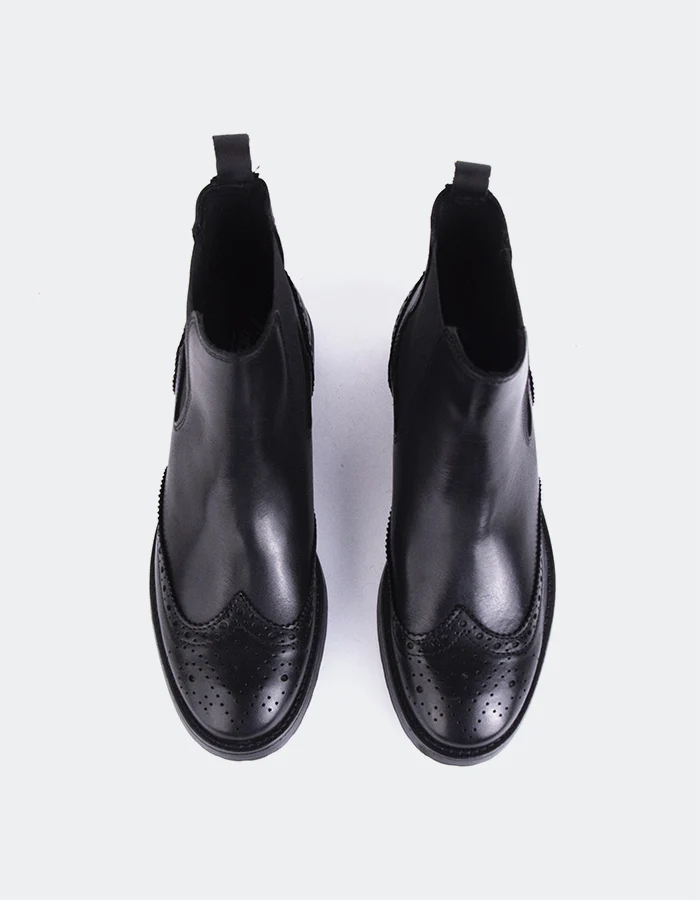 Debree Black Leather