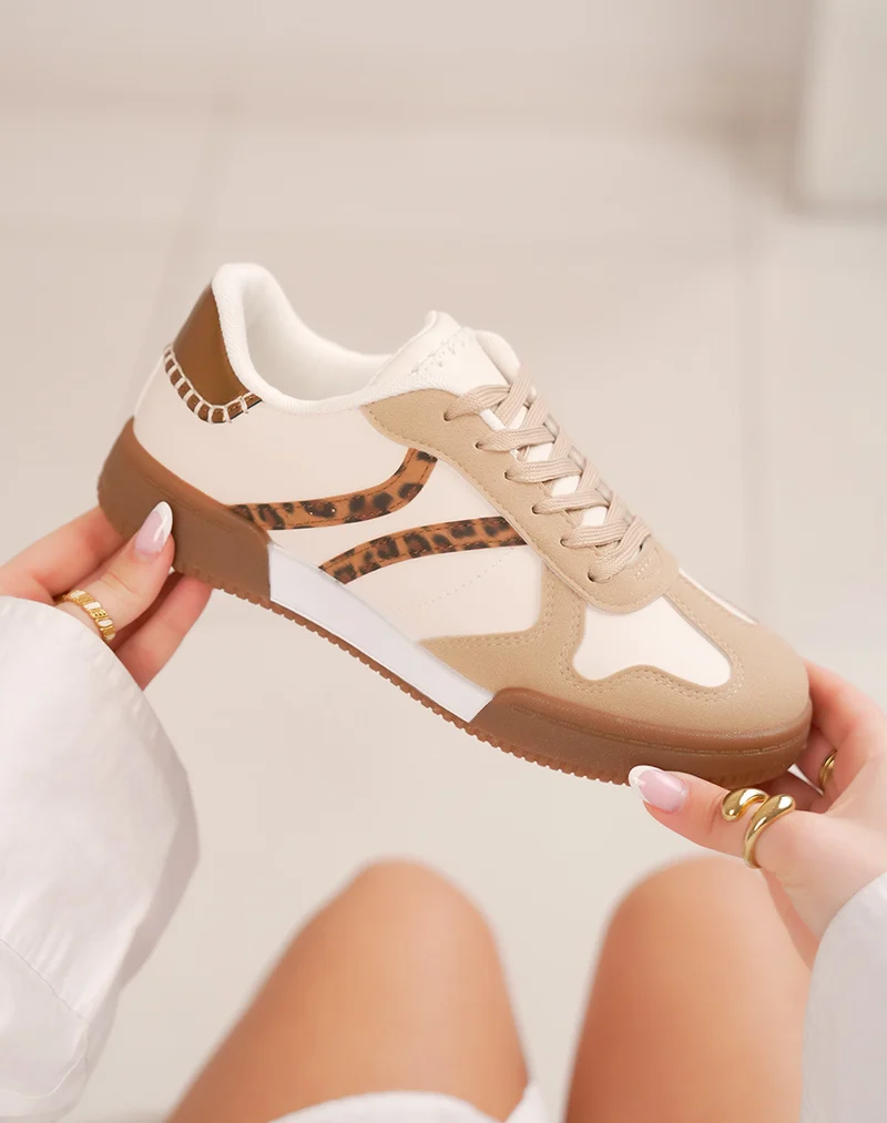 Baskets femme beige et taupe en suédine avec détail léopard et finition bronze