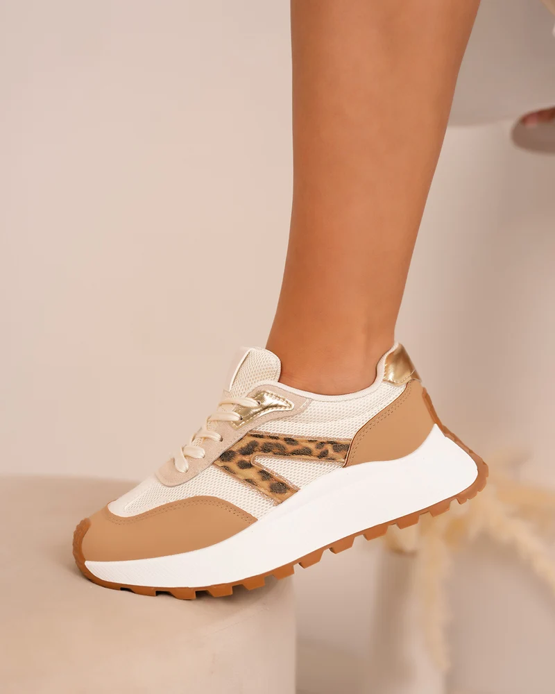 Basket femme blanche et beige avec rayures léopard et semelle épaisse crantée
