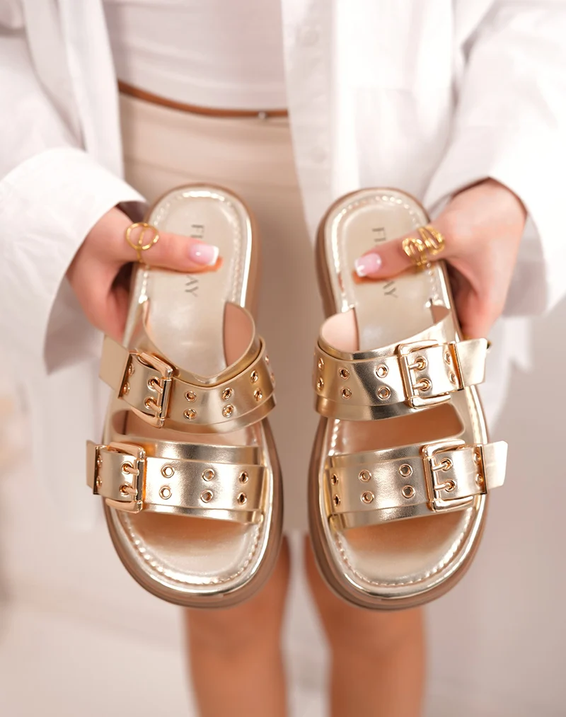 Mules FINDLAY femme dorées à brides cloutées et boucles dorées