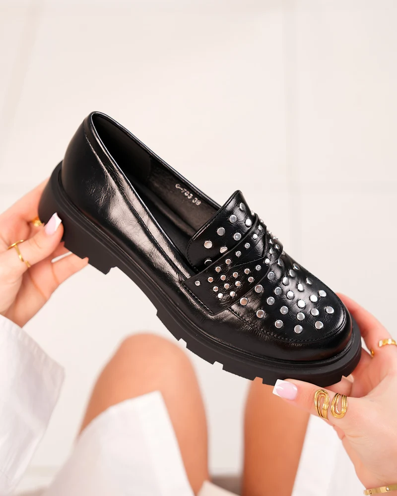 Mocassin Femme Noir à Clous Argentés et Semelle Crantée
