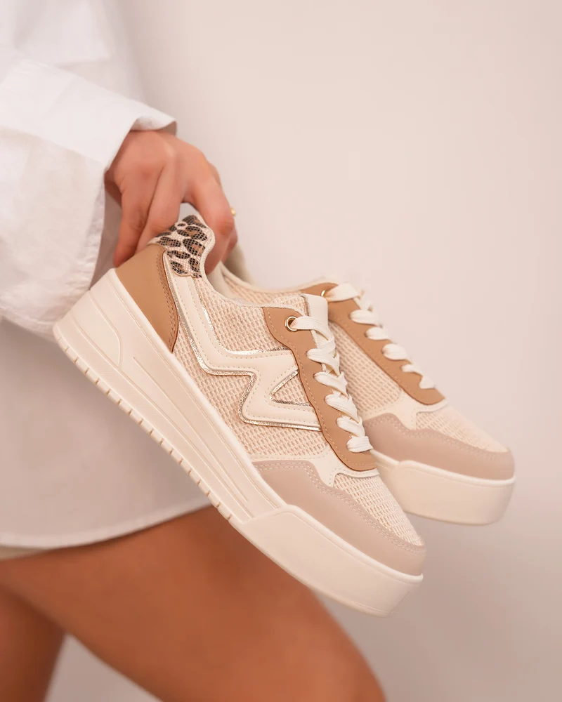 Basket Femme Beige Clair avec Détails Dorés et Léopard