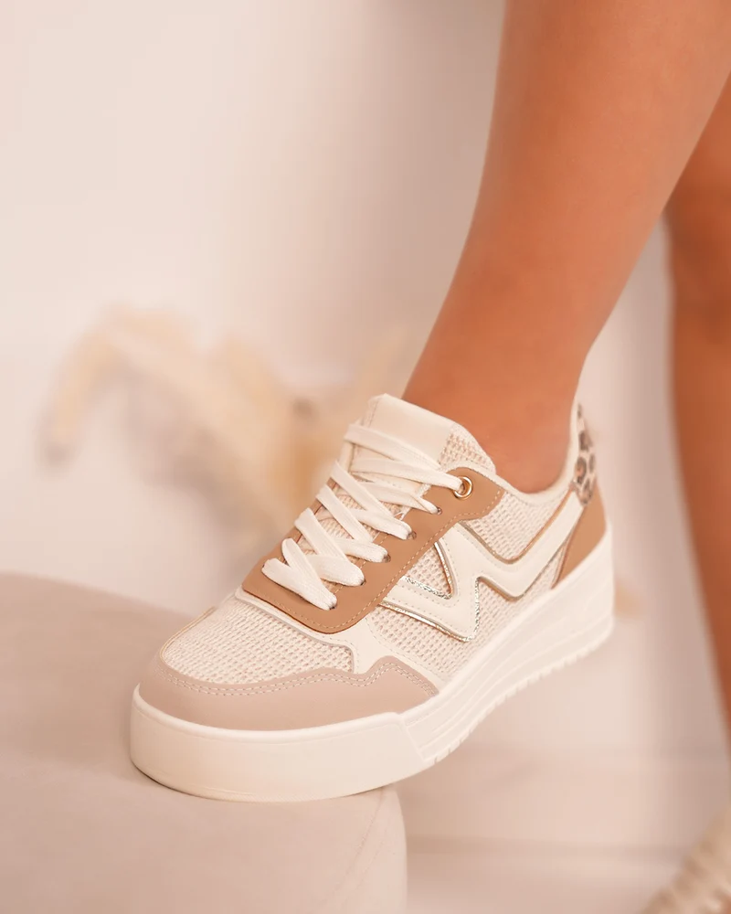 Basket Femme Beige Clair avec Détails Dorés et Léopard